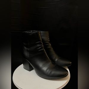 Heel ankle boots